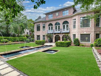 116 Country Club Dr