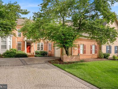 18417 Lanier Island Sq