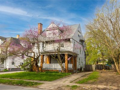 59 Appleton St