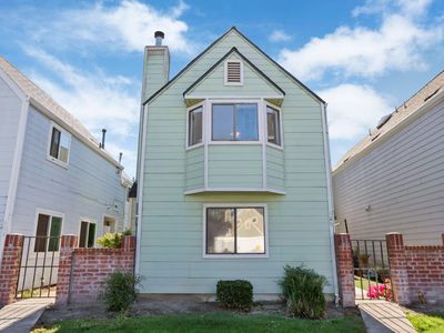 Property at 426 Benjamin Pl, Manteca, CA