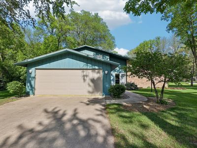 236 Maple St N