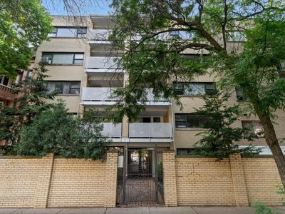 5616 N Kenmore Ave APT 5C