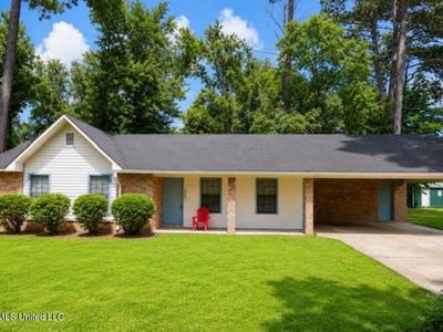 730 Brookwood Dr