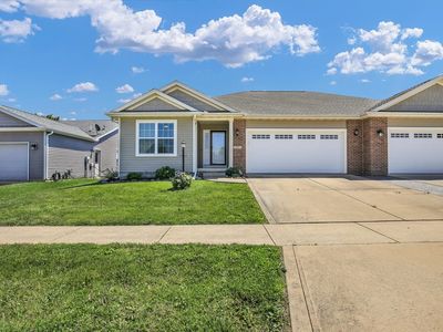 1711 E Lexington Dr