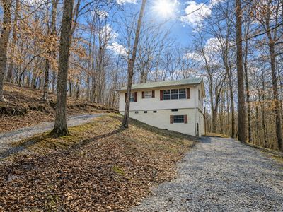 Property at 1377 Four Seasons Dr, Smithville, TN
