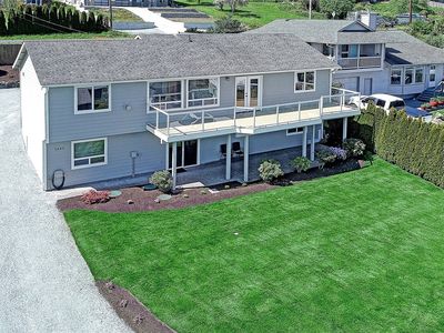 1440 Country Club Drive