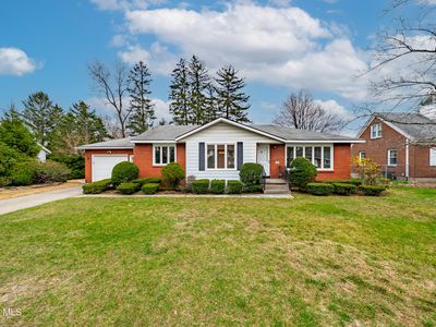 6 E Alfred Drive