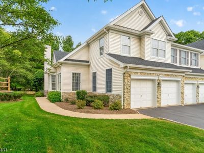 27 La Costa Dr