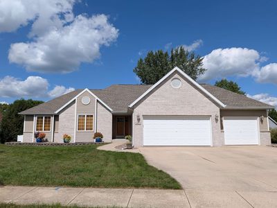 Property at 802 Chickadee Dr, Cambridge, WI