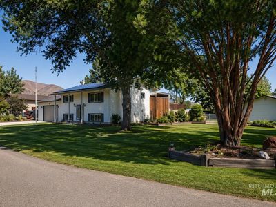 101 Vista Ln