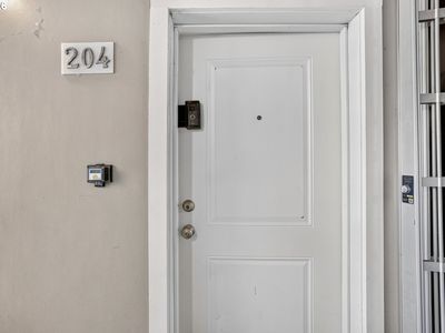 8120 N Interstate Ave Unit 204