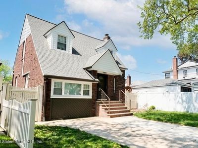 12 Bryson Ave