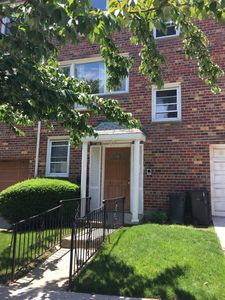 8208 Brevoort Street