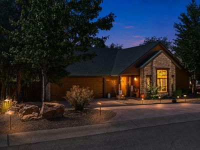 815 W Sherwood Dr