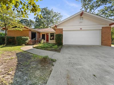 802 Westwood Dr