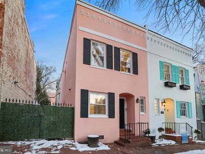1233 Potomac St NW