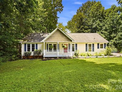 3555 Lake Bluff Dr