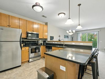 1070 Grandview Ct NE APT 206