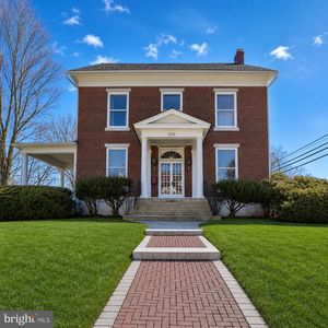 330 E Main St