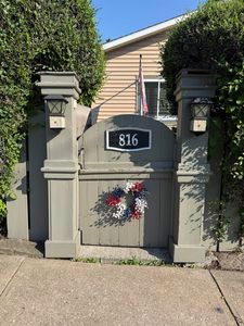 816 Ogden St