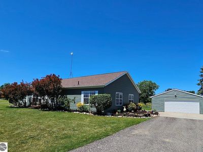 5557 E Pleasant Valley Rd