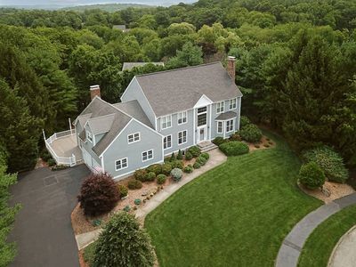 9 Fieldstone Dr