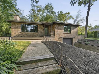 63 Ski Hill Rd