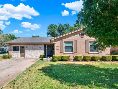 1338 Belaire Dr