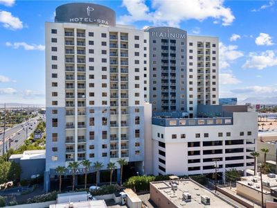 211 E Flamingo Rd #1411
