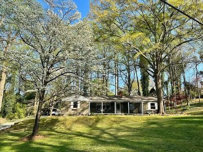 100 Maxwell Rd