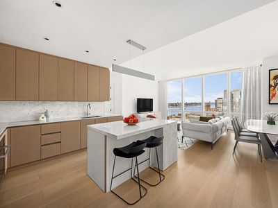 15 Hudson Yards APT 37G