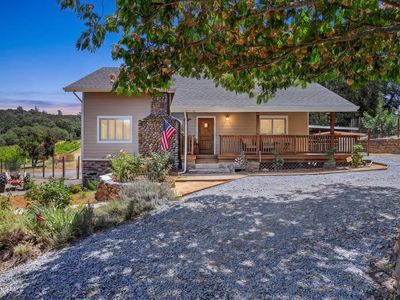 2402 Deer Valley Rd