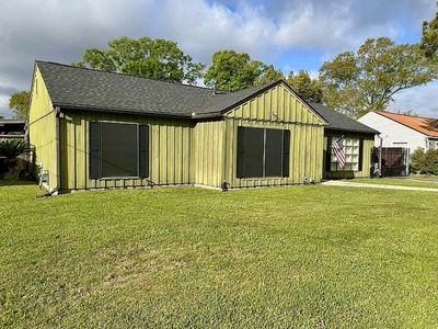 2801 Berry Ave