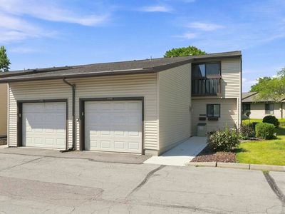 2102 Bayside Ct