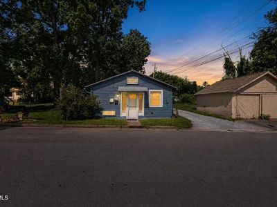 404 Winter St