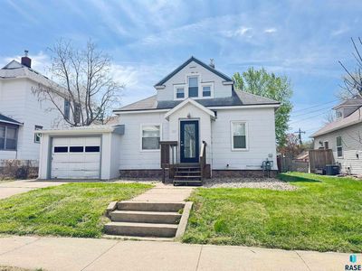 807 W 12th St