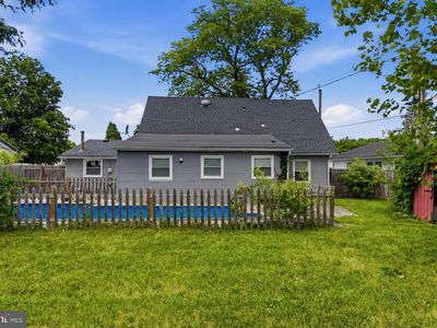 12 Holbrook Ln