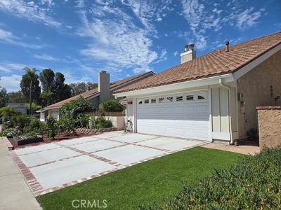 24452 Peacock St