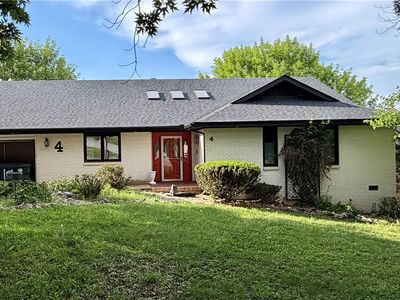 Property at 4 Fairway Pl, Eureka Springs, AR