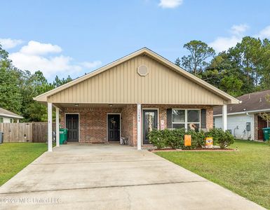 13696 Lawton Ln