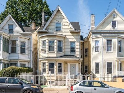 413 Hamilton Ave