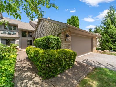 10 Nantucket Ct