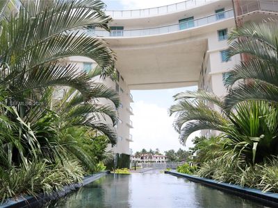 6620 Indian Creek Dr APT 302