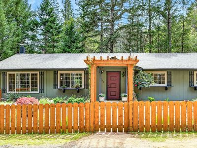 9105 W Evans Creek Rd
