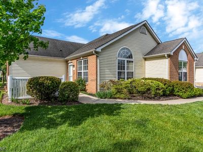 44 Chandler Ct