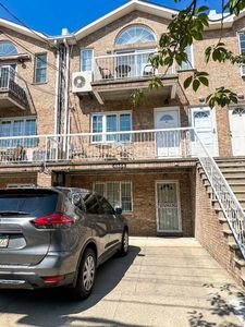 4668 Bedford Ave