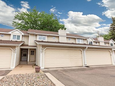 4163 Maureen Dr NE