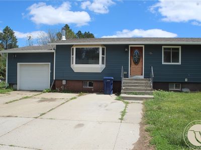 909 Olive Dr