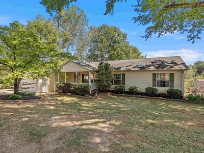 107 Lakeview Dr