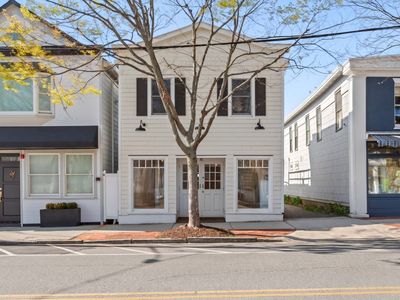71 Jobs Ln